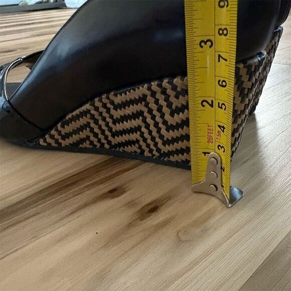 Anyi Lu Women's Black Leather Peep Toe Wedge Heels Size 9.5 - Picture 5 of 6